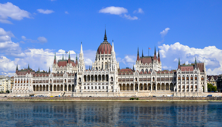 Budapest visto desde un crucero fluvial por el río Danubio con Mundomar Cruceros